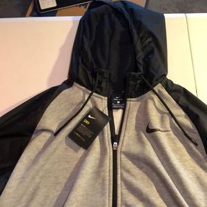 Men’s Nike hooded jacket zip up size extra large